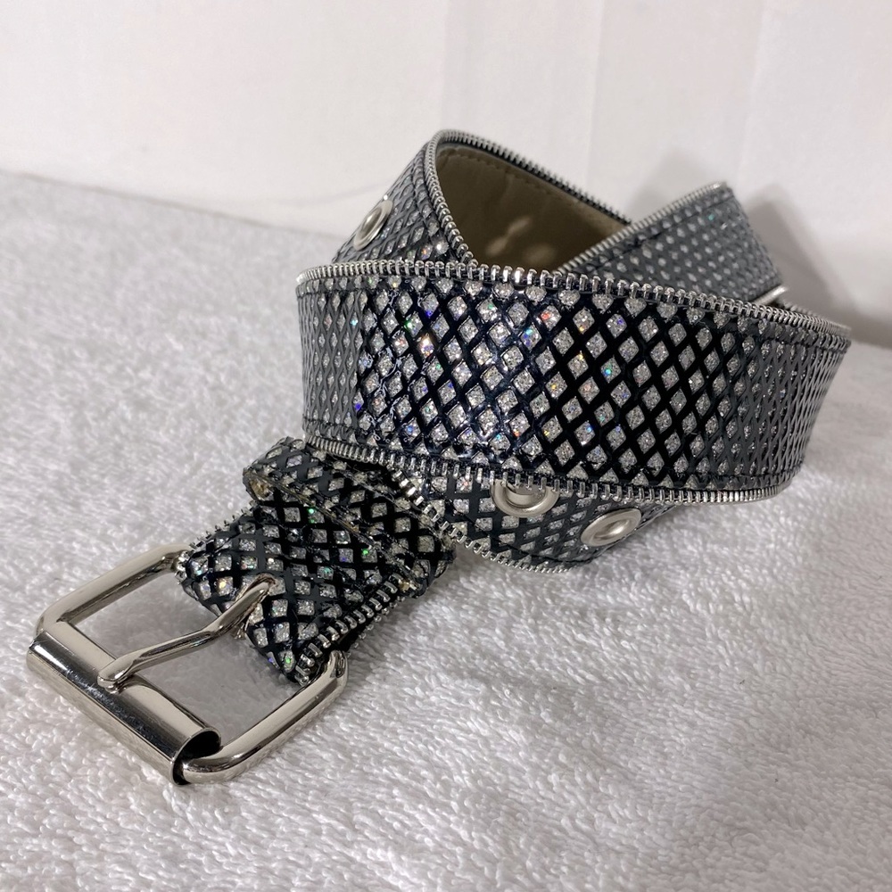 Women’s Sparkly Black Belt With Silver Tone Buckle